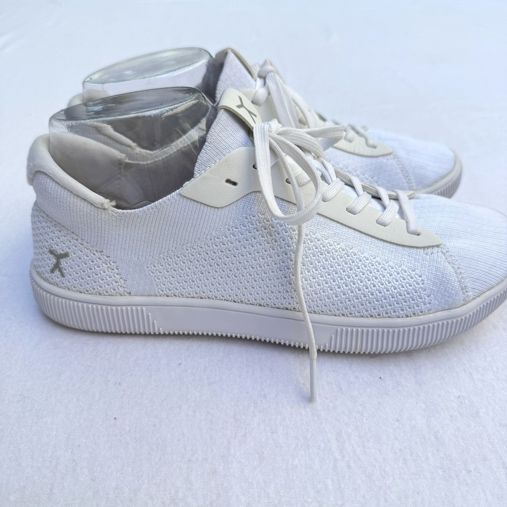 Flux Shoes Womens 10 White Knit Adapt Trainer Low Top Athletic‎ Casual Sneakers